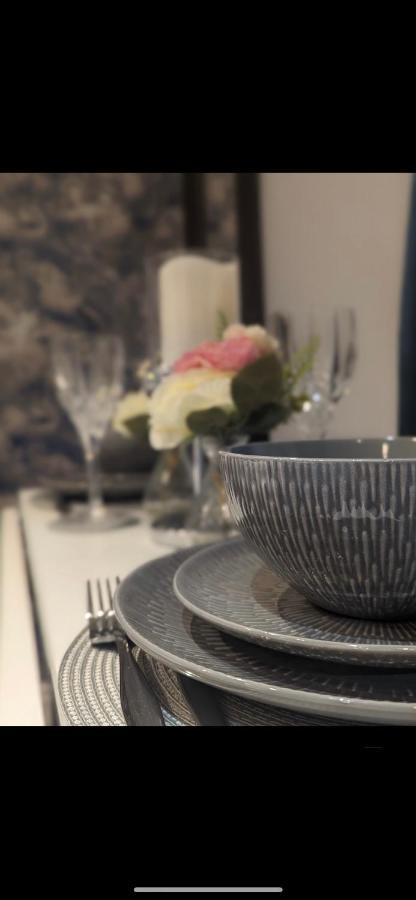 Studio Apartment The Den Colnbrook Εξωτερικό φωτογραφία